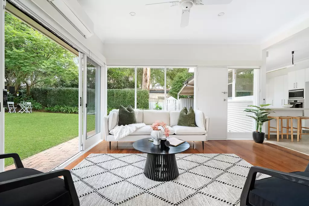 11 Finlay Avenue, Beecroft, Beecroft - Thumbnail 4