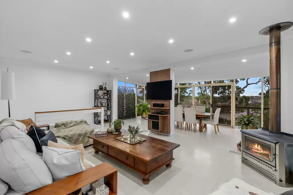 23 Bignell Street, Illawong, Illawong - Thumbnail 6