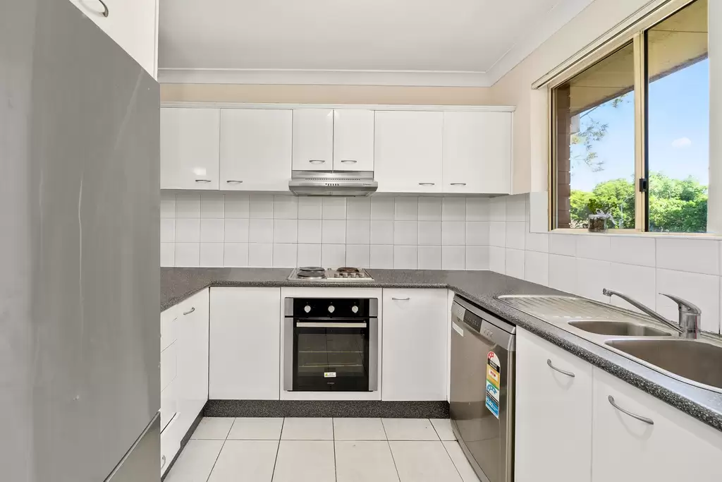 11/8-14 Gibbs Street, Miranda, Miranda - Thumbnail 3