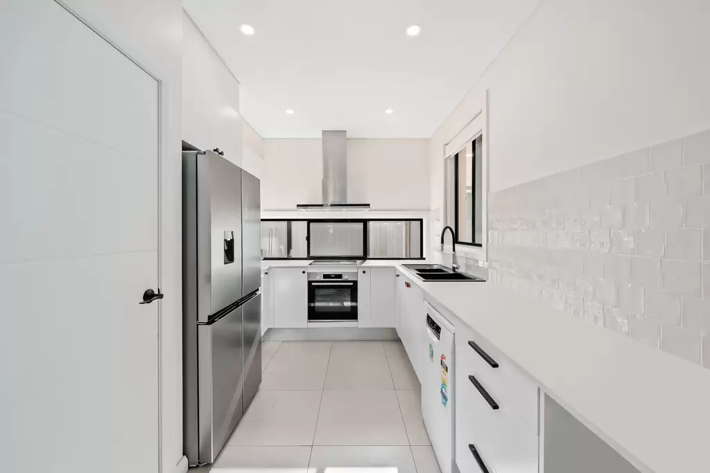 11A Grace Avenue, Cabramatta, Cabramatta - Thumbnail 3