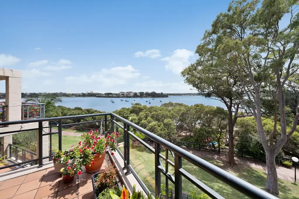 17/164E Burwood Road, Concord, Concord - Thumbnail 2