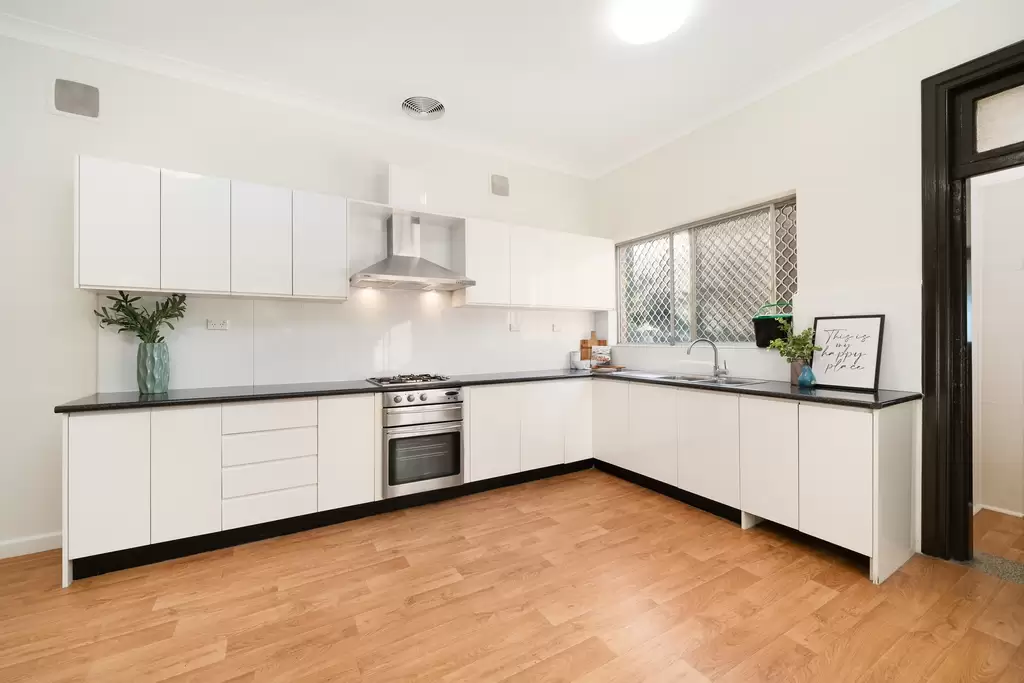 69 Arthur Street, Ashfield, Ashfield - Thumbnail 2