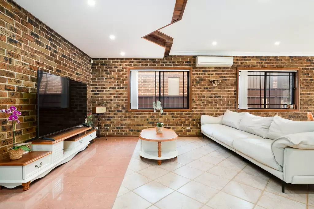 35  Clarence Street, Belfield, Belfield - Thumbnail 3