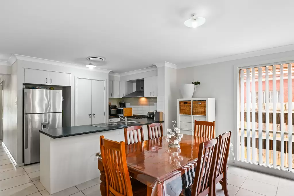 179 Moorefields Road, Roselands, Roselands - Thumbnail 3