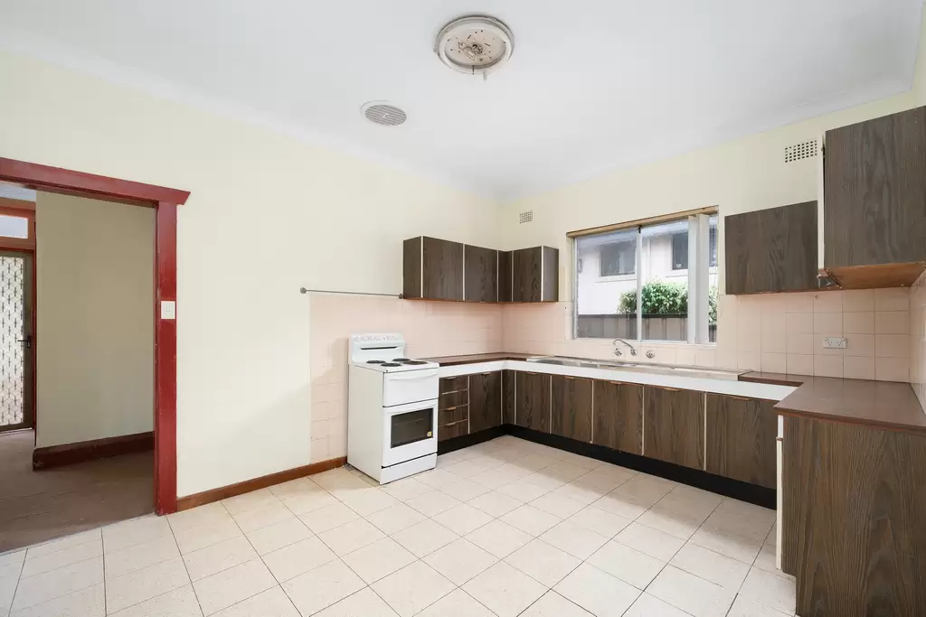 7 Mitchell Street, Croydon Park, Croydon Park - Thumbnail 2
