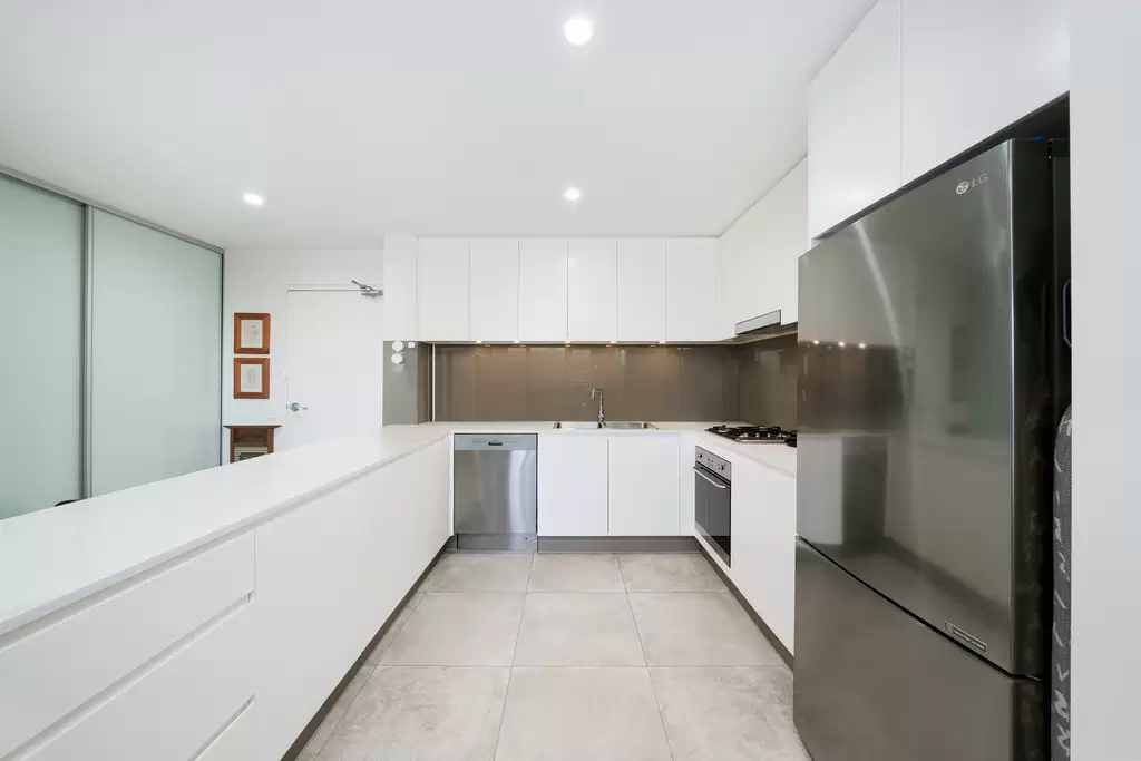 17/22-24 Grosvenor Street, Croydon, Croydon - Thumbnail 2