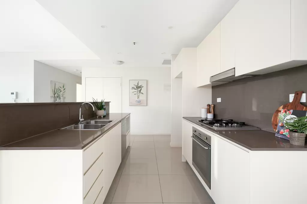 405/39 Kent Road, Mascot, Mascot - Thumbnail 2
