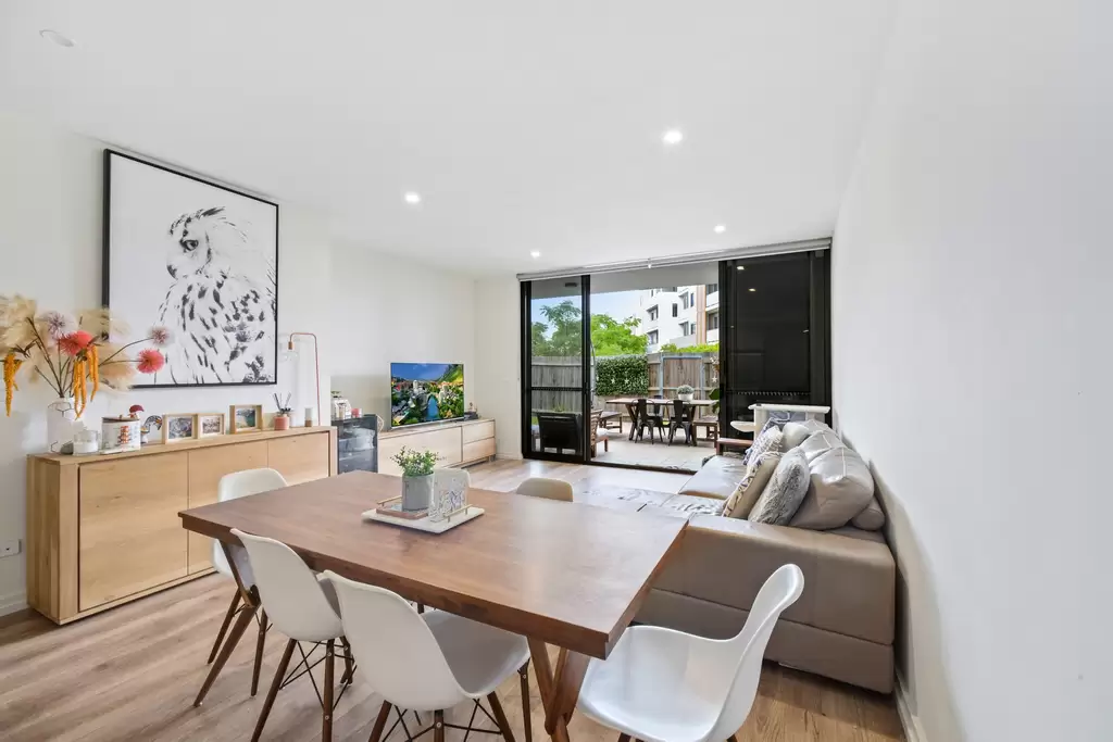102D/2 Rowe Drive, Potts Hill, Potts Hill - Image 1