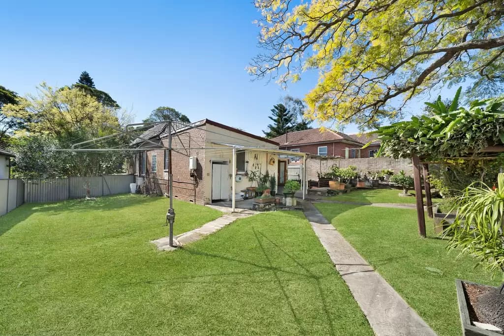 8 Princess Avenue, North Strathfield, North Strathfield - Thumbnail 2