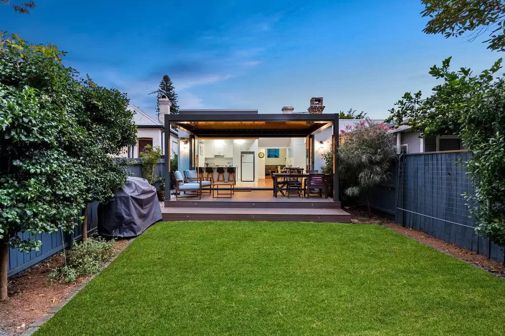 19 Lion Street, Croydon, Croydon - Thumbnail 2