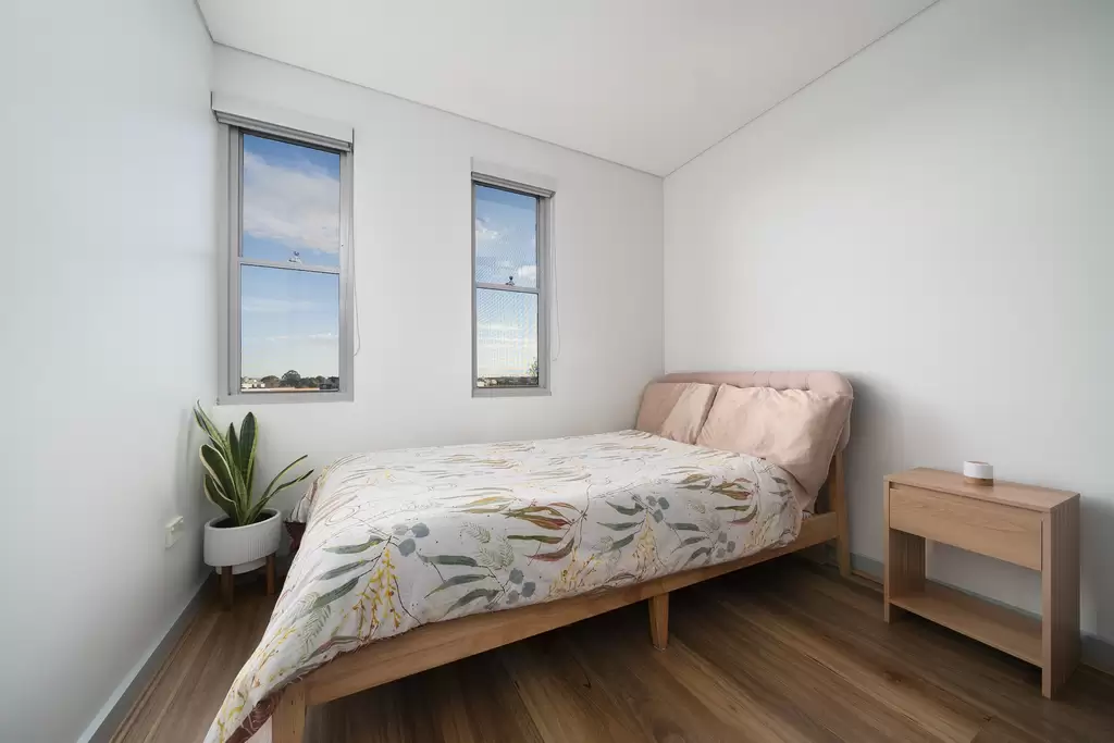 24/3A Byer Street, Enfield, Enfield - Thumbnail 4