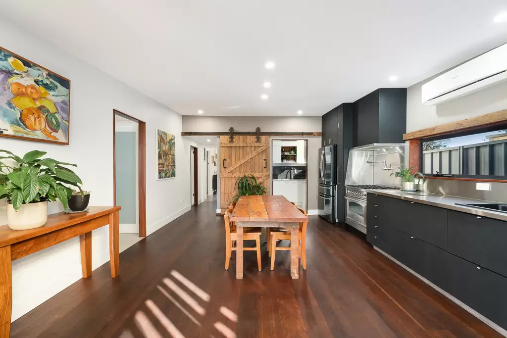 39 Napoleon Road, Greenacre, Greenacre - Thumbnail 2