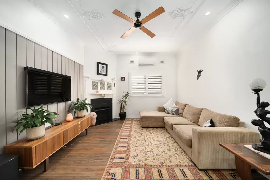 39 Napoleon Road, Greenacre, Greenacre - Thumbnail 4