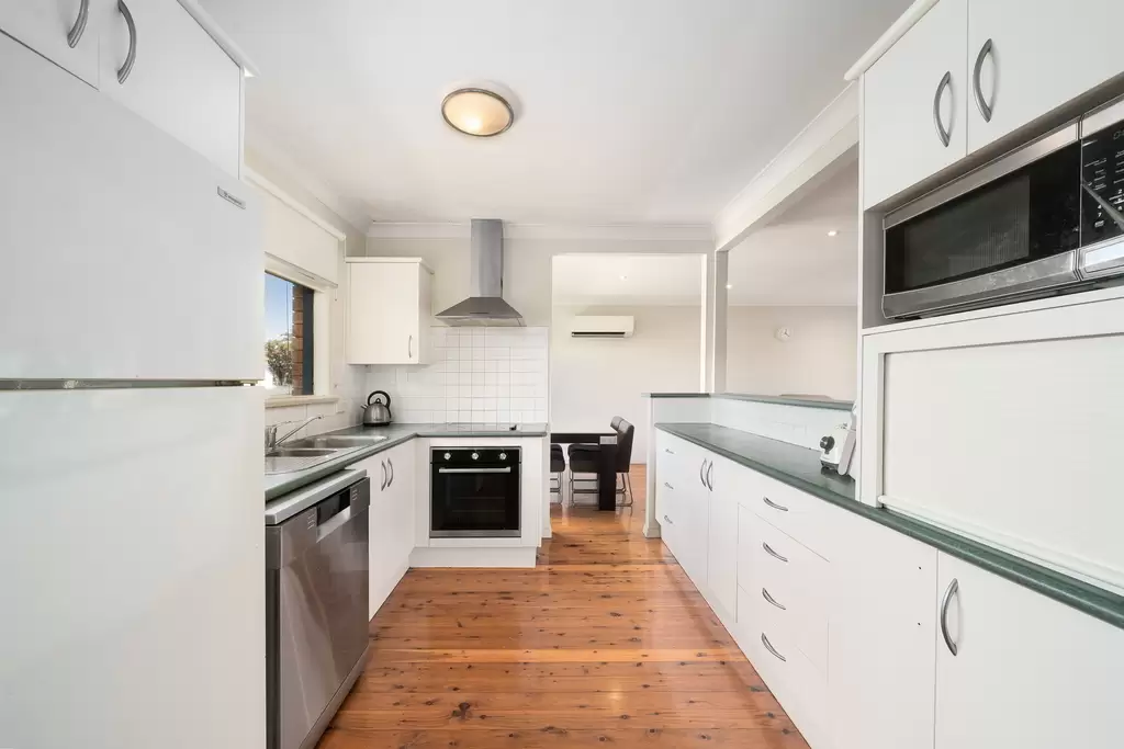 5 McDougall Avenue, Baulkham Hills, Baulkham Hills - Thumbnail 4