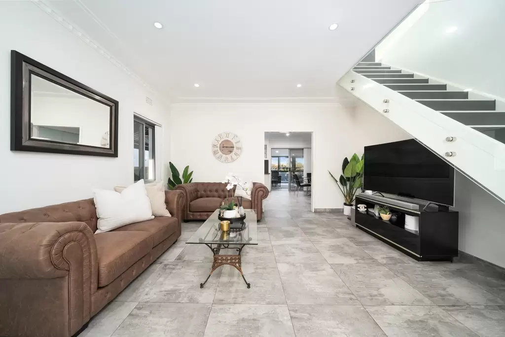 19 Maunder Street, Regents Park, Regents Park - Thumbnail 3