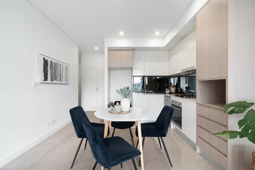 304/14 McGill Street, Lewisham, Lewisham - Thumbnail 2