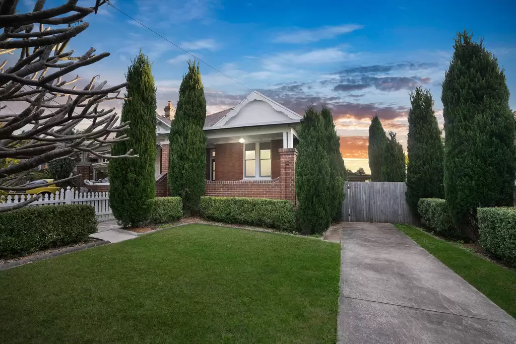 63 Brighton Street, Croydon, Croydon - Thumbnail 2