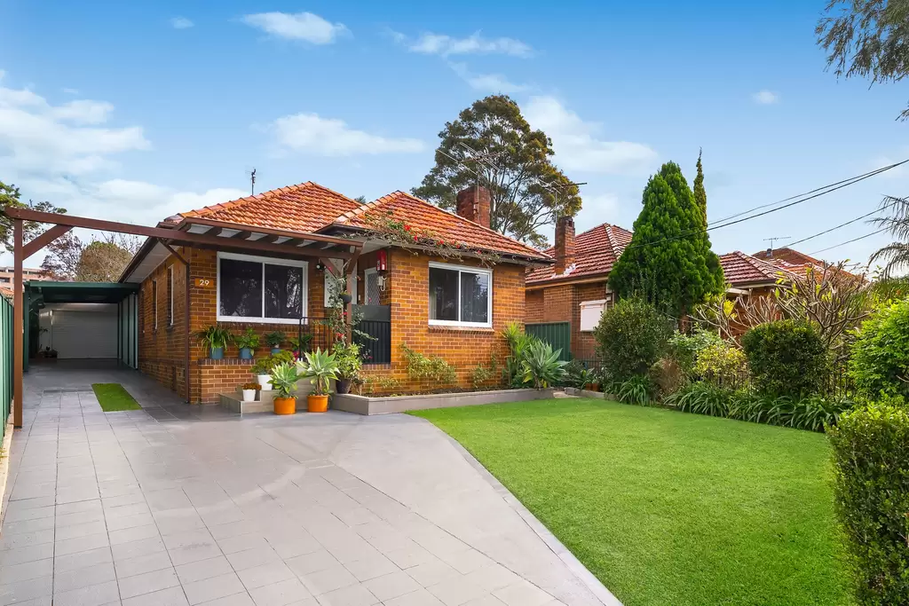 29 Saxon Street, Belfield, Belfield - Image 1