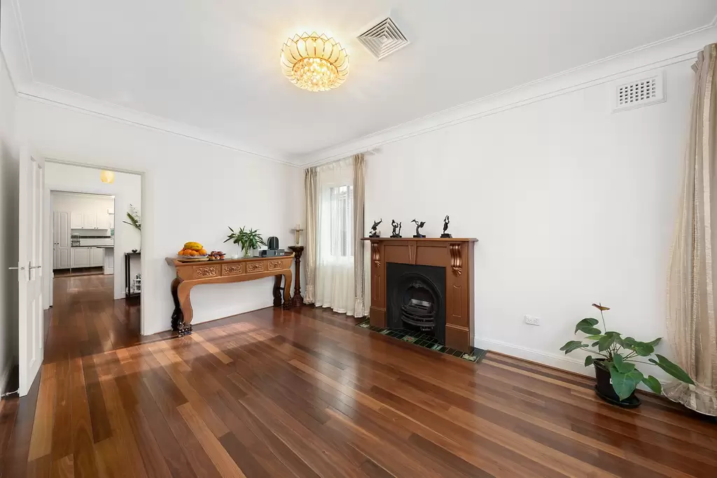 29 Saxon Street, Belfield, Belfield - Thumbnail 3