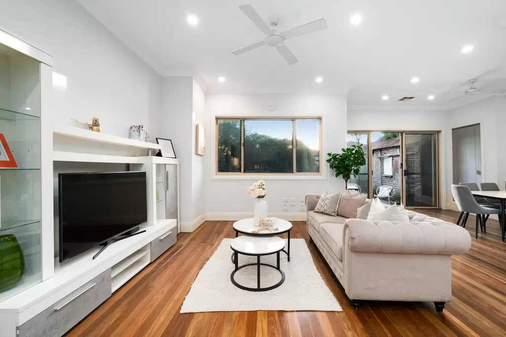 7 Manning Avenue, Strathfield South, Strathfield South - Thumbnail 2