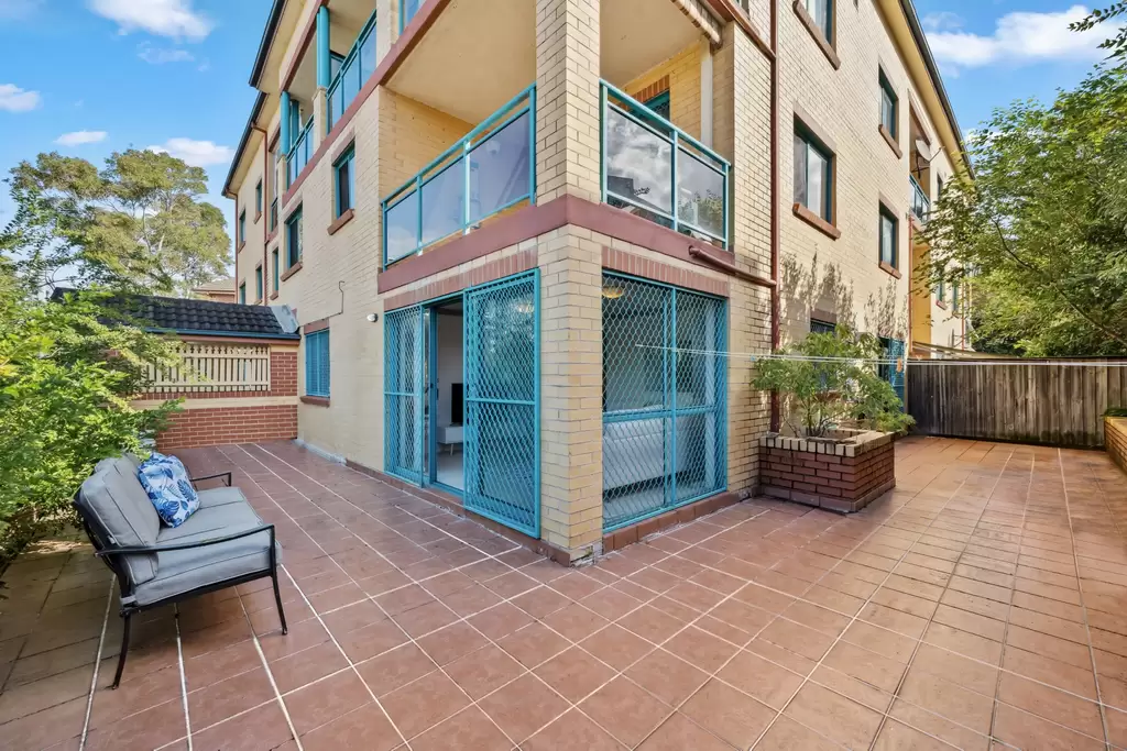 4/15-17 Carilla Street, Burwood, Burwood - Image 1