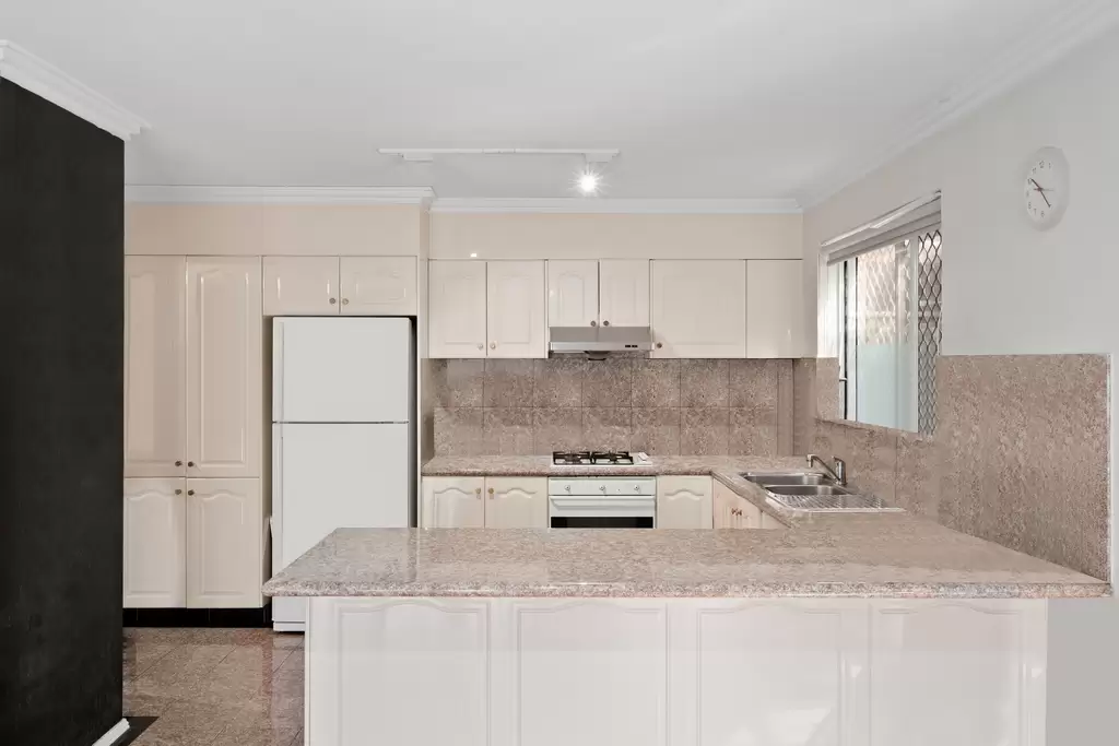 5/2-8 Beresford Road, Strathfield, Strathfield - Thumbnail 4