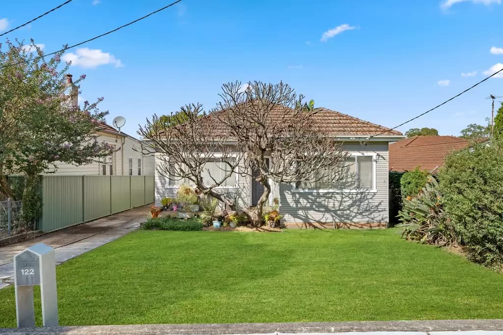 122 Dean Street, Strathfield South, Strathfield South - Image 1