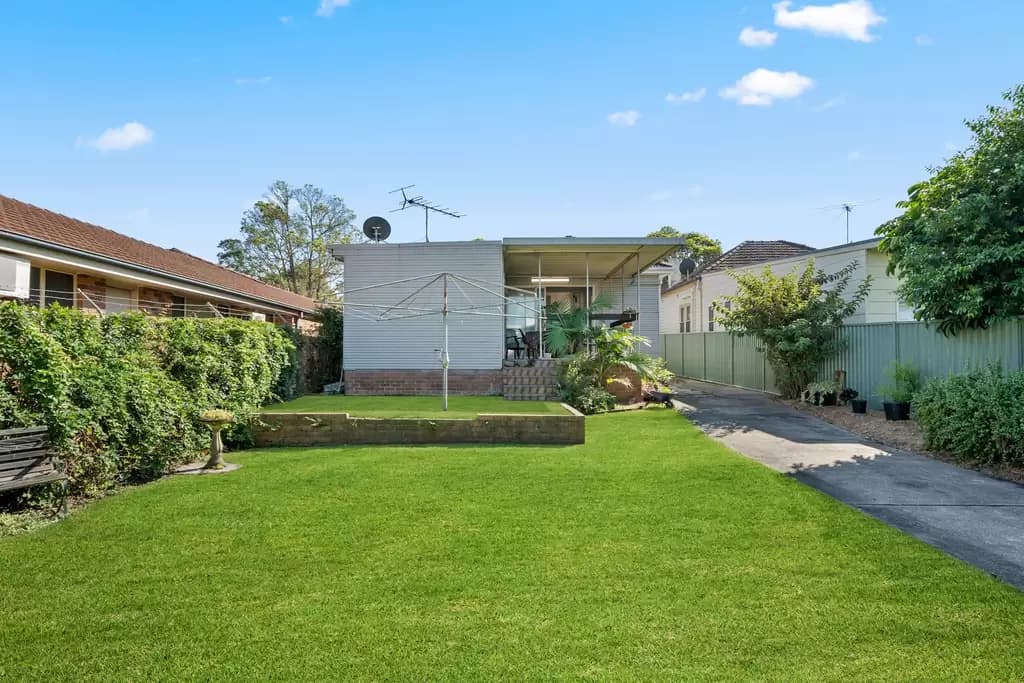122 Dean Street, Strathfield South, Strathfield South - Thumbnail 6