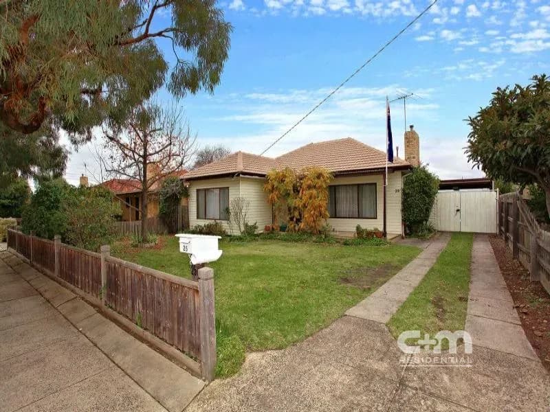 404, Hadfield - Image 1