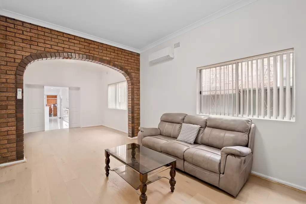 115 Burwood Road, Enfield, Enfield - Thumbnail 3