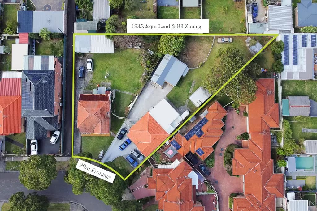 58 & 60 Belemba Avenue, Roselands, Roselands - Thumbnail 2