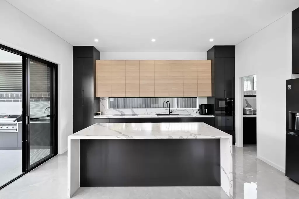 13 Canobolas Street, Fairfield West, Fairfield West - Thumbnail 3