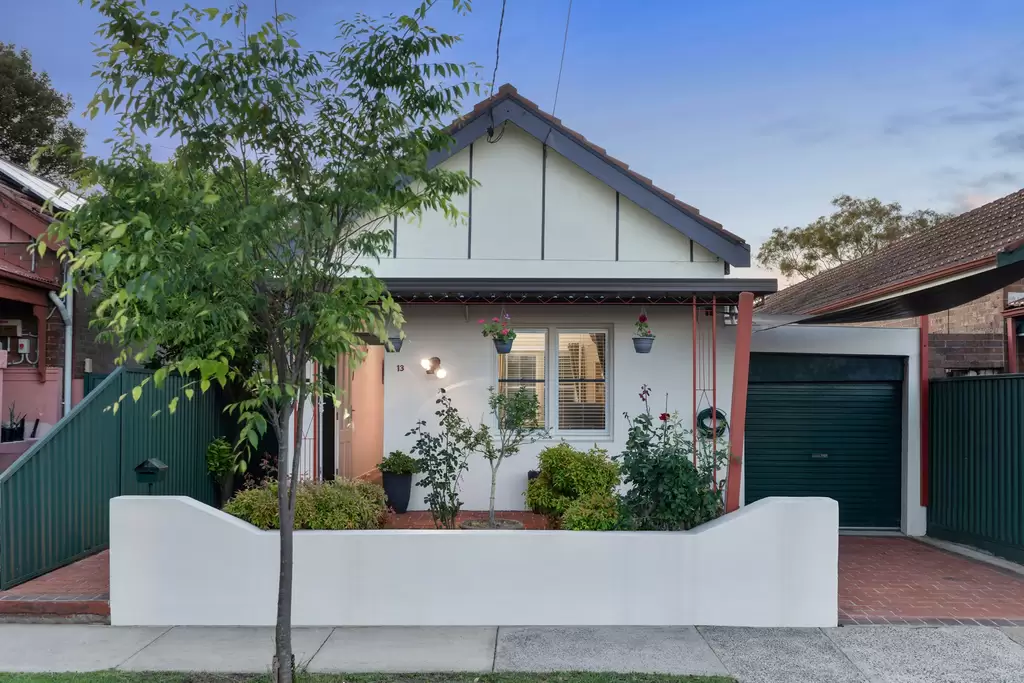 13 Bastable Street, Croydon, Croydon - Thumbnail 2