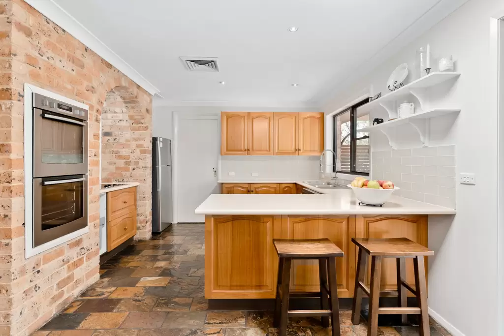 25 Andrew Place, North Rocks, North Rocks - Thumbnail 3