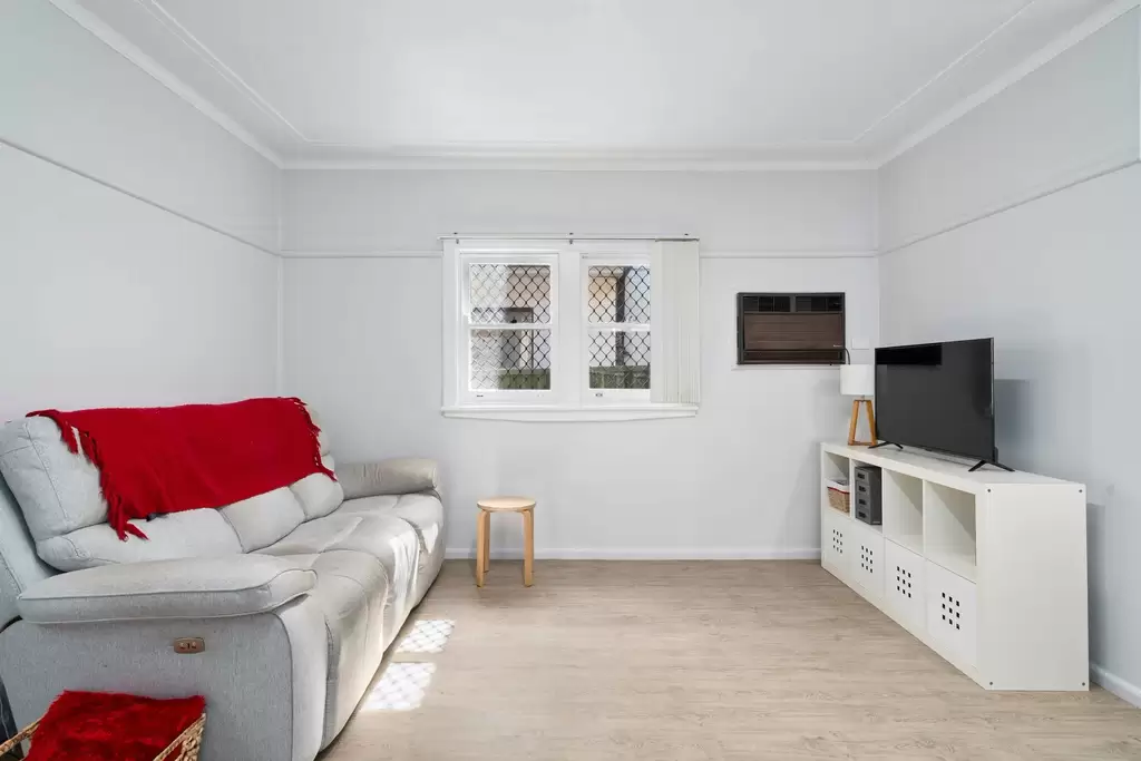 27 Gregory Street, Strathfield South, Strathfield South - Thumbnail 5