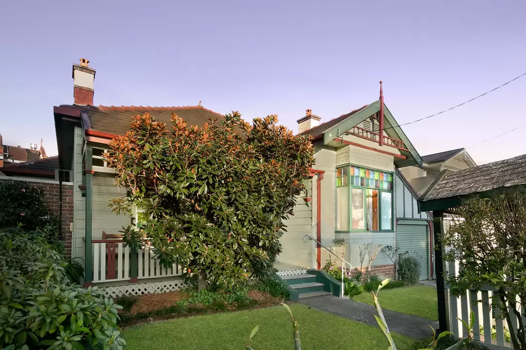 4 Heydon Street, Enfield, Enfield - Image 1