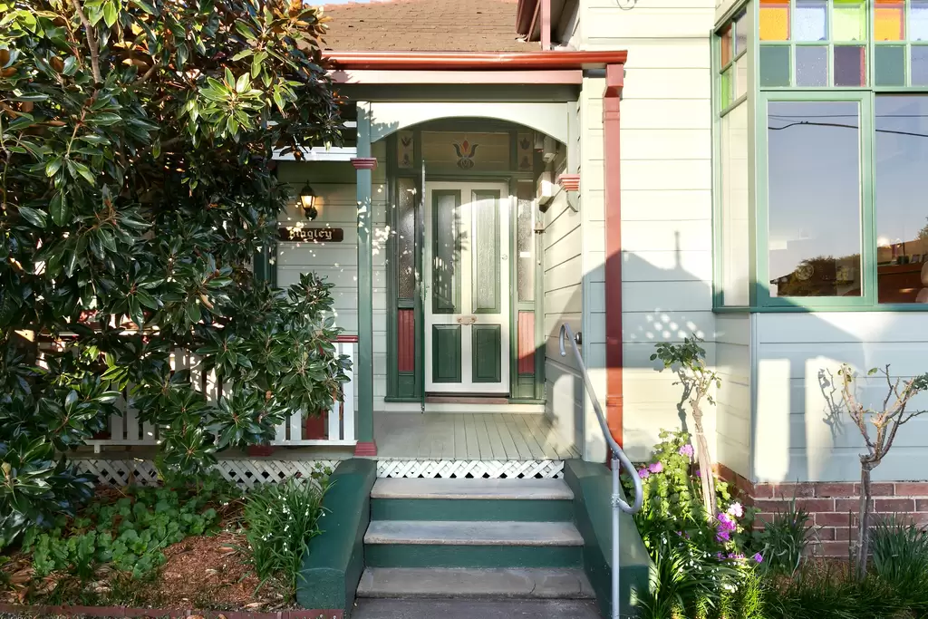 4 Heydon Street, Enfield, Enfield - Thumbnail 2