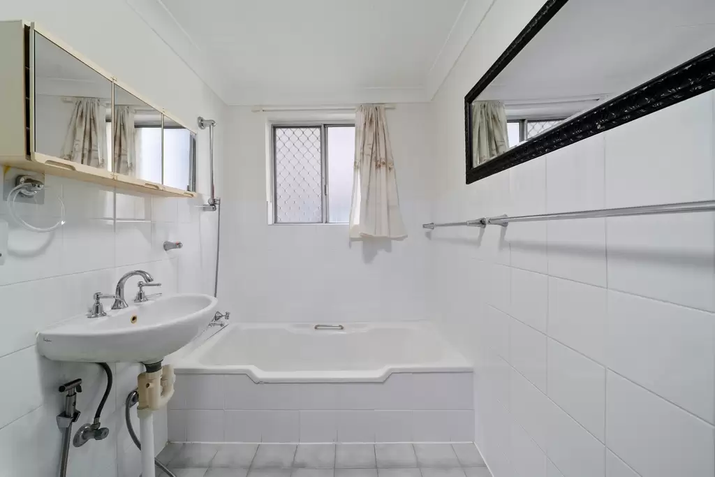 1/25 Prospect Road, Summer Hill, Summer Hill - Thumbnail 4