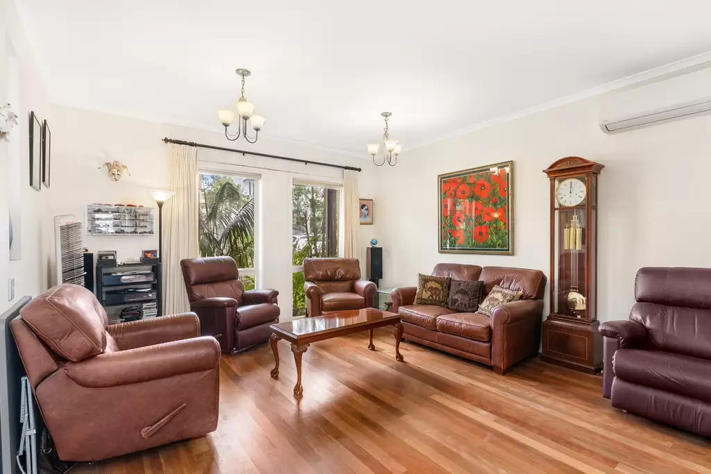 9 Elvstrom Avenue, Newington, Newington - Thumbnail 2