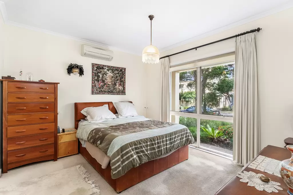 9 Elvstrom Avenue, Newington, Newington - Thumbnail 5