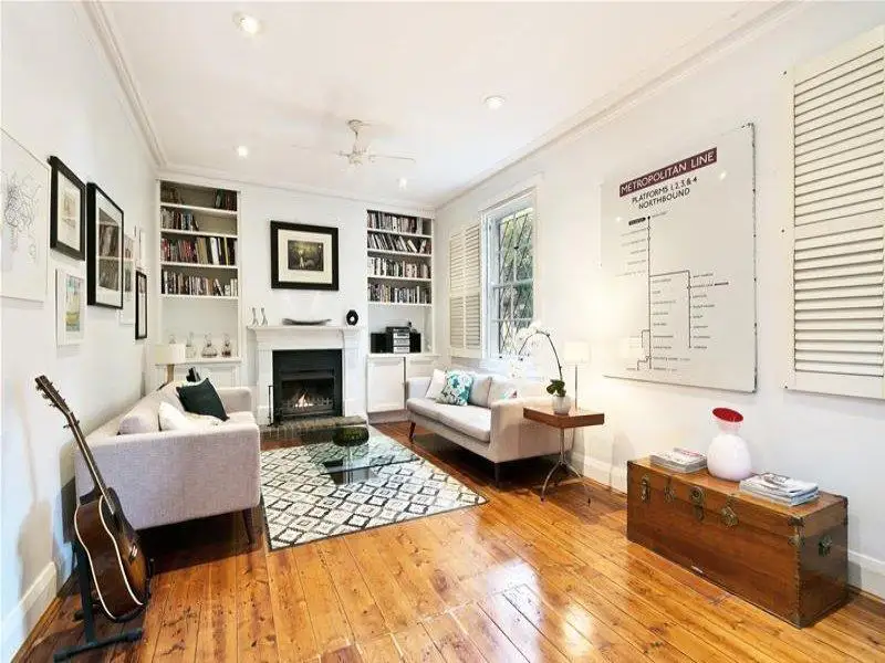 1A Bates  Avenue, Paddington, Paddington - Image 1