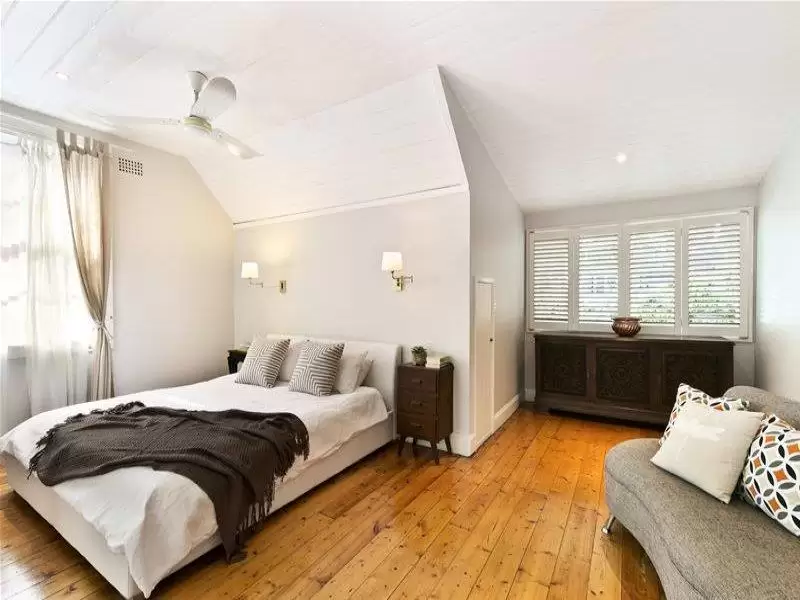 1A Bates  Avenue, Paddington, Paddington - Thumbnail 3