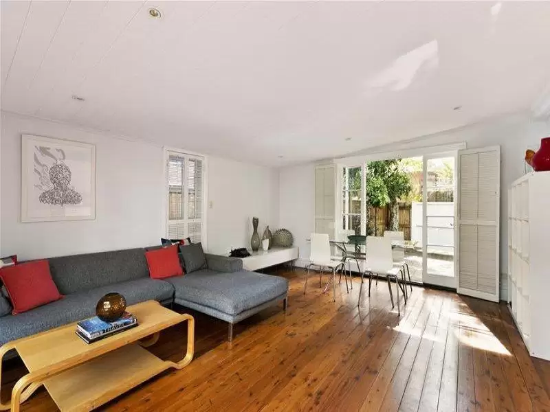 1A Bates  Avenue, Paddington, Paddington - Thumbnail 4