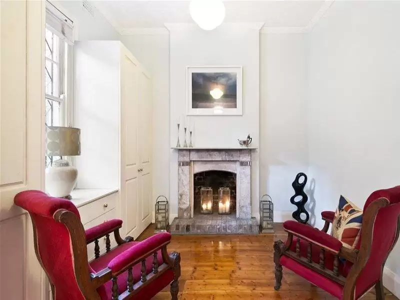 1A Bates  Avenue, Paddington, Paddington - Thumbnail 5