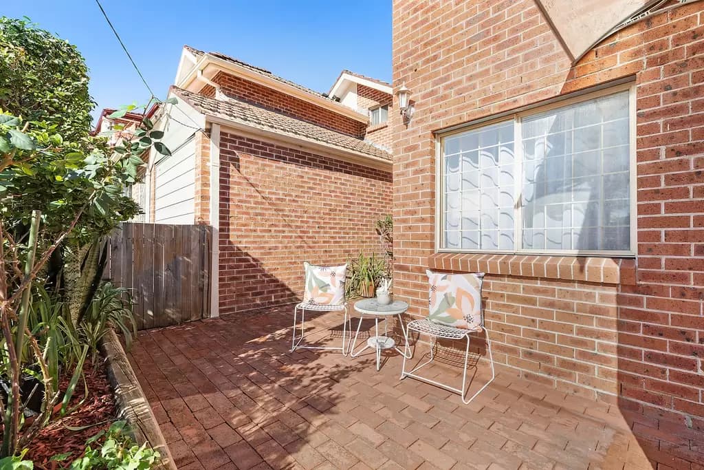 16B Woodside Avenue, Burwood, Burwood - Thumbnail 6