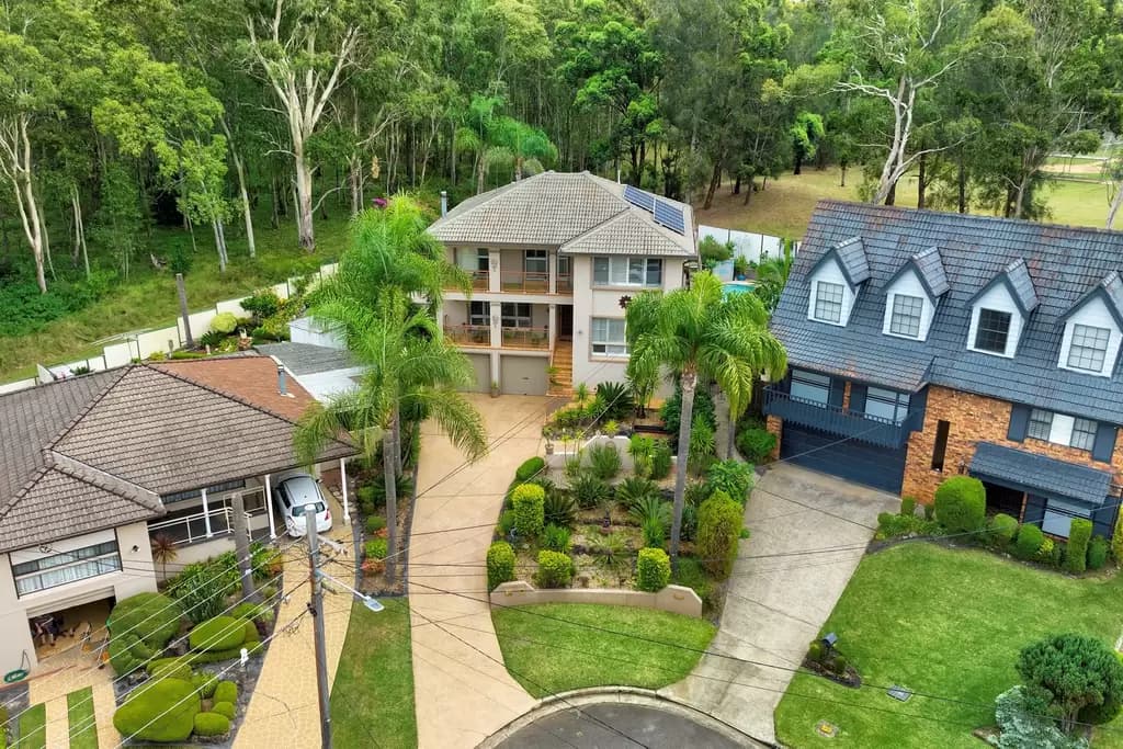 130 Lucinda Avenue, Bass Hill, Bass Hill - Thumbnail 4