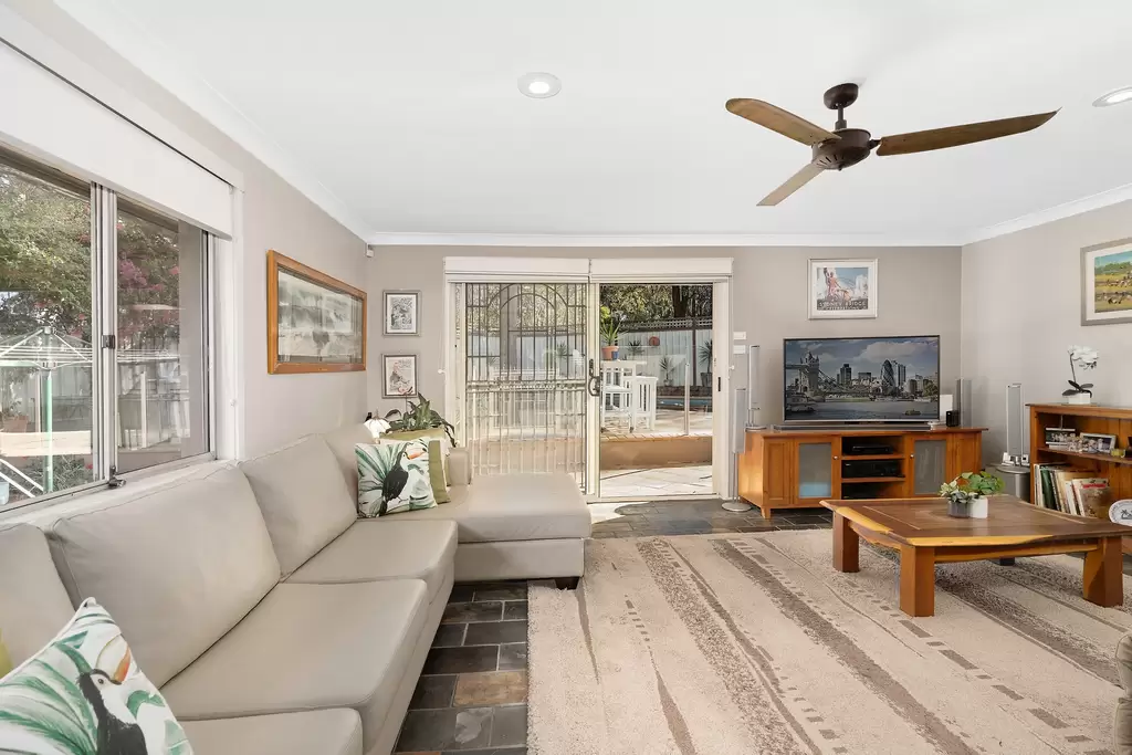 130 Lucinda Avenue, Bass Hill, Bass Hill - Thumbnail 5