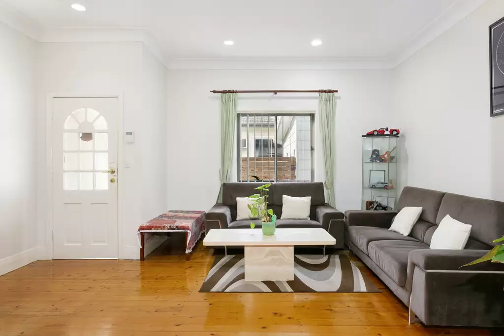 62 Dean Street, Strathfield South, Strathfield South - Thumbnail 2