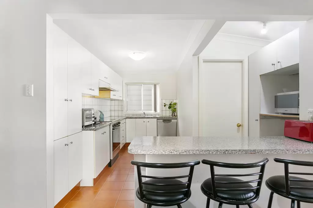 62 Dean Street, Strathfield South, Strathfield South - Thumbnail 3