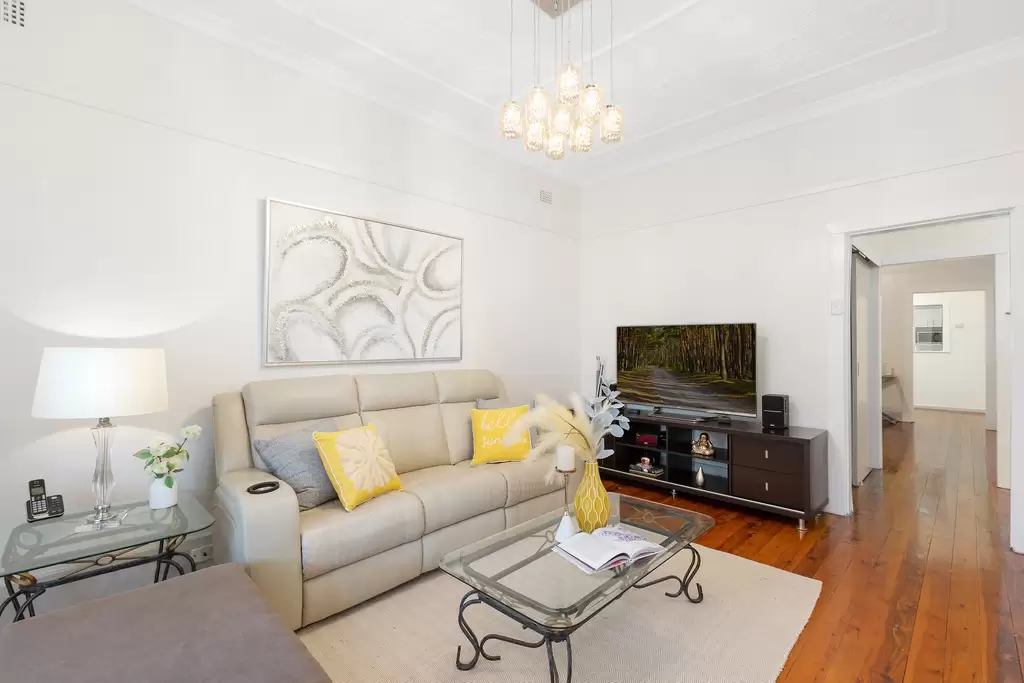113 Burwood Road, Enfield, Enfield - Thumbnail 2